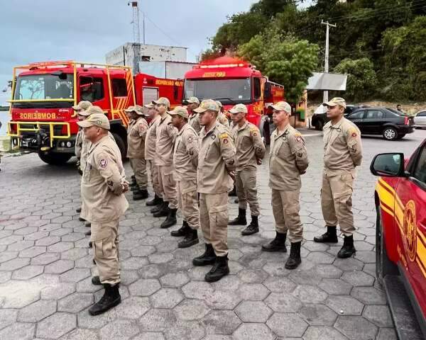 Para refor&ccedil;ar efetivo, Governo cria quadros tempor&aacute;rios de bombeiros