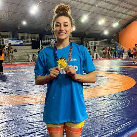 Atleta de luta ol&iacute;mpica de Campo Grande brilha em competi&ccedil;&atilde;o regional 