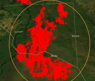 Imagem de satélite que mostra área atingida pelas chamas causadas pelos 3 focos (Foto: Reprodução)