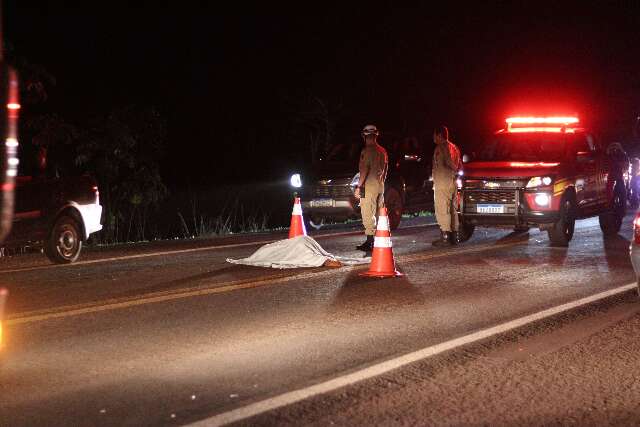 Pedestre morre atropelado por ambul&acirc;ncia na sa&iacute;da para Sidrol&acirc;ndia