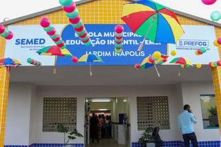Fachada da Escola Municipal de Educação Infantil no Jardim Inápolis (Foto: Juliano Almeida) 