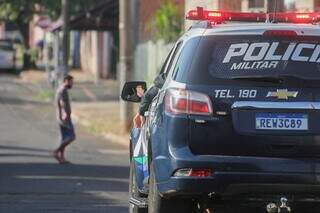 Viatura da Policia Militar na Vila Nhanha (Foto: Marcos Maluf/Arquivo)
