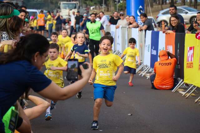 Fam&iacute;lias se re&uacute;nem e celebram vit&oacute;rias em tarde de Maratona Kids