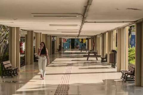 Ricos deveriam pagar mensalidade para estudar em universidades p&uacute;blicas?