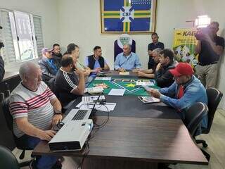 Inicio da reunião entre clubes que disputarão a Série B (Foto: Gabriel de Matos)