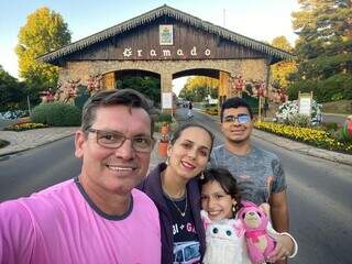 Registro da família em Gramado (Foto: Arquivo Pessoal)