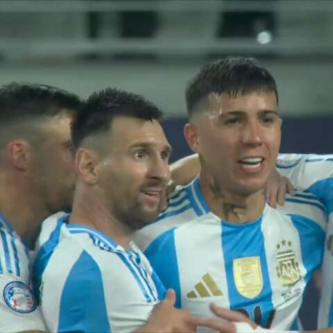 Argentina supera Canad&aacute; e garante vaga na final da Copa Am&eacute;rica