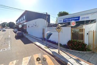 Fachada da Escola Municipal Osvaldo Cruz, em Campo Grande. (Foto: Reprodução/Google Maps)