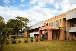 Fachada de um dos blocos da Universidade Federal da Grande Dourados (Foto: Divulgação)