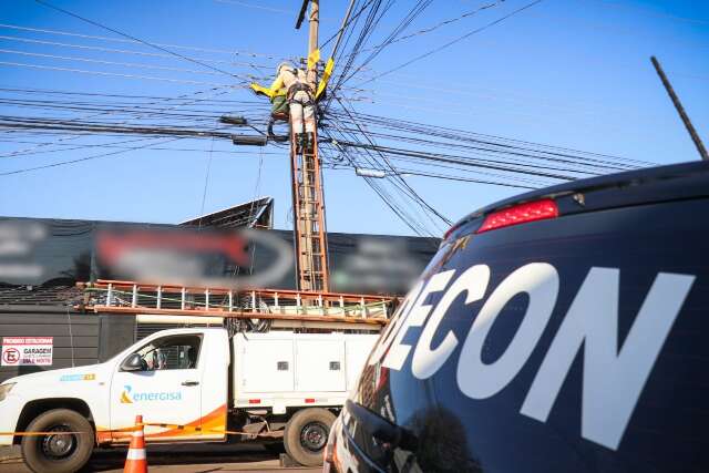 Em a&ccedil;&atilde;o conjunta, Energisa faz &quot;limpa&quot; para retirar 4 mil liga&ccedil;&otilde;es clandestinas