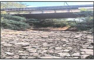 Foto anexada em relatório que evidencia a seca do Rio da Prata (Foto/Reprodução)