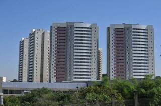 Condomínio Residencial Vitalitá que possui 8 torres na Vila Margarida (Foto: Arquivo/Campo Grande News)
