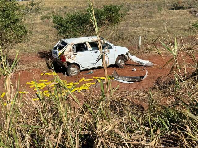 Carro capota e pol&iacute;cia encontra droga e arma em ve&iacute;culo do Rio Grande do Sul 