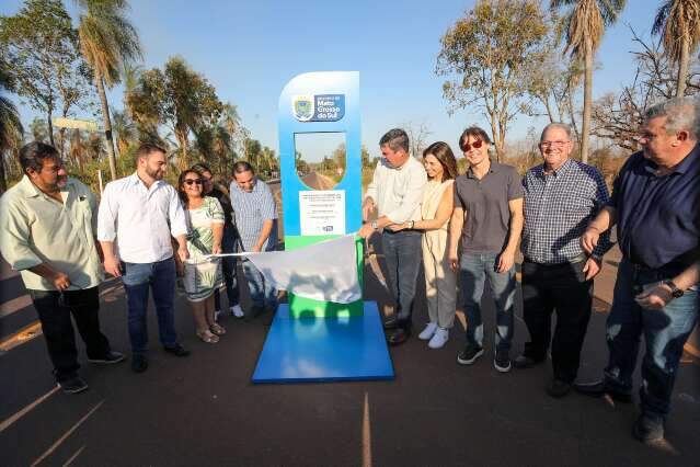 &quot;Sem deixar ningu&eacute;m para tr&aacute;s&quot;, Riedel pavimenta rodovias onde moram 800 pessoas