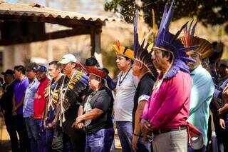 Líderes indígenas durante assembleia neste sábado (Foto: Kaue Terena) 