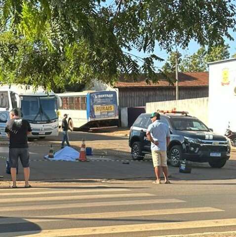 Idosa a caminho da igreja &eacute; atropelada e morta por carreta