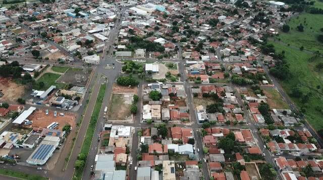 Celulose e f&aacute;bricas fazem economia &ldquo;bombar&rdquo; em cidades do Bols&atilde;o