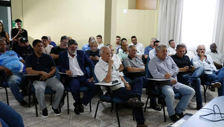 Dirigentes de clubes reunidos na última assembleia geral, ocorrida no dia 7 de junho, em Campo Grande. (Foto: Alex Machado, Arquivo/Campo Grande News)