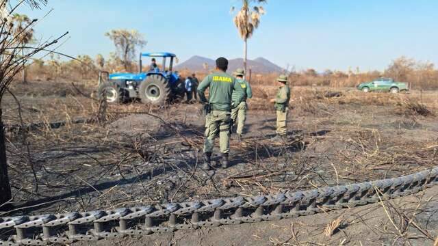 Ibama embarga 4,5 mil hectares e aplica R$ 2 milh&otilde;es em multas no Pantanal