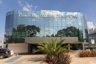 Fachada da sede do Conselho Federal de Medicina, que fica em Brasília (Foto: Divulgação/CFM)