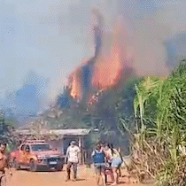 Incêndio queima barracos da aldeia urbana Água Bonita 