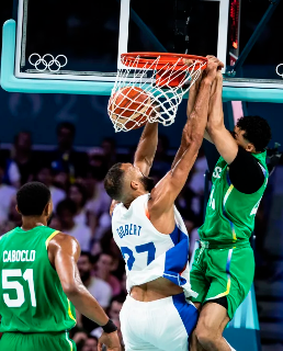 Brasil é derrotado pela França na 1ª rodada do basquete masculino