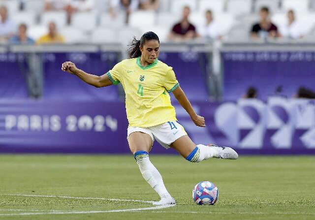 Jap&atilde;o vira no fim e derrota Brasil no torneio de futebol feminino em Paris