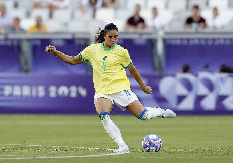 Japão vira no fim e derrota Brasil no torneio de futebol feminino em Paris