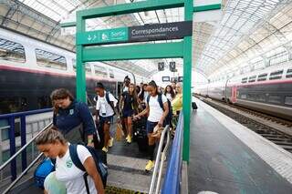 A Delegação Brasileira foi até Bordeaux usando trem de alta velocidade. (Foto: Rafael Ribeiro/CBF)