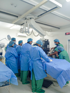 Equipe Médica durante realização da TAVI no Hospital Proncor.
