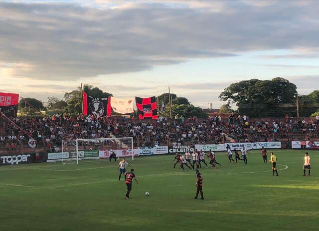 &Aacute;guia Negra apresenta documentos e libera &uacute;ltimo est&aacute;dio para S&eacute;rie B 