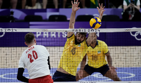Brasil perde para Polônia e fica distante de classificação no vôlei masculino