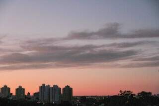 Em MS, Campo Grande deve registrar de dois a três graus acima da média em agosto. (Foto: Marcos Maluf)