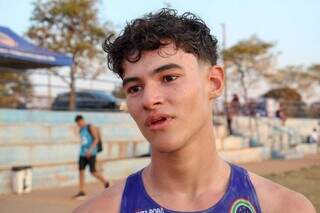 Atleta Vinícius da Silva, de 17 anos, em entrevista após a prova (Foto: Juliano Almeida)