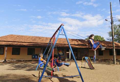 Madrugue, encare 110 km de estrada de terra e conheça a melhor escola de MS