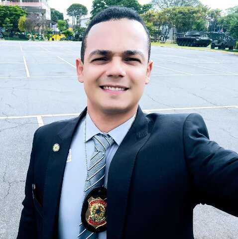 &ldquo;Pelo fim do 171&rdquo;, delegado que n&atilde;o &eacute; da pol&iacute;cia quer ser vereador 