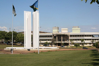 Fachada da UFMS, em Campo Grande. (Foto: Paulo Francis, Arquivo/Campo Grande News)