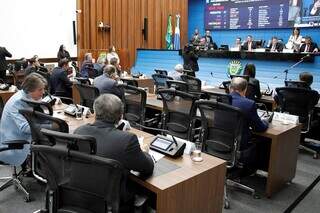 Plenário Júlio Maia, com presença dos deputados estaduais durante a última sessão antes do recesso parlamentar, no dia 16 de julho (Foto: Wagner Guimarães)