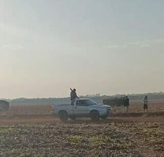 Caminhonete usada por seguranças que foram encaminhados a PF de Dourados. (Foto: Reprodução)