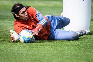 Goleiro Cássio em treino pelo time mineiro (Foto: Gustavo Aleixo/Cruzeiro)