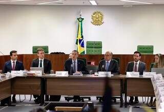 Encontro começou por volta de 13h (horário de MS) presidido pelo mInistro Barroso. (Foto: Rosinei Coutinho/STF)