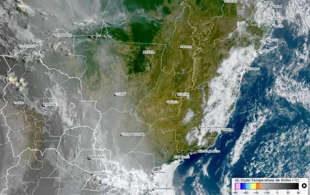 Sat&eacute;lite mostra que fuma&ccedil;a de inc&ecirc;ndios no Pantanal chegou ao Sul