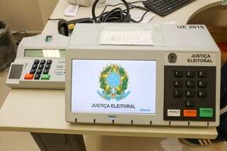 Urna eletrônica como as que serão usadas nas eleições dete ano (Foto: Arquivo/Campo Grande News)