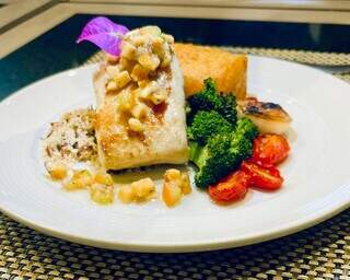 Novotel lan&ccedil;a novo card&aacute;pio MS com Chef Caslu, restaurante &eacute; aberto ao p&uacute;blico 