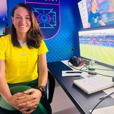 &Aacute;rbitra de MS, Daiane Muniz esteve presente em bronze no futebol feminino