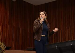 Viviane Luiza também participou do evento formativo. (Foto: Osmar Veiga)