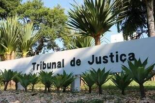 Fachada do Tribunal de Justiça, no Parque dos Poderes, em Campo Grande. (Foto: Arquivo/Campo Grande News)