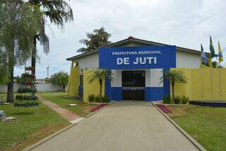 Fachada da Prefeitura de Juti, cidade distante a 300 km de Campo Grande (Foto: Divulgação/Prefeitura)