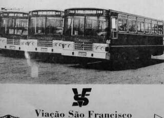 Ônibus da Viação São Francisco ainda tinha a linha &#34;Cascudo&#34; (ônibus do meio). (Foto: Reprodução/Campo Grande Anos Dourados)