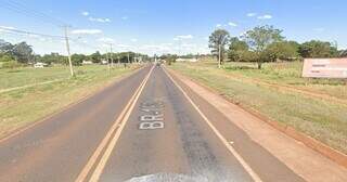 Trecho da BR-163, em Itaquiraí, onde ocorreu o acidente. (Foto: Reprodução/Google)